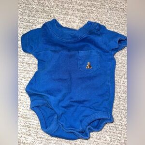 Baby gap onesie